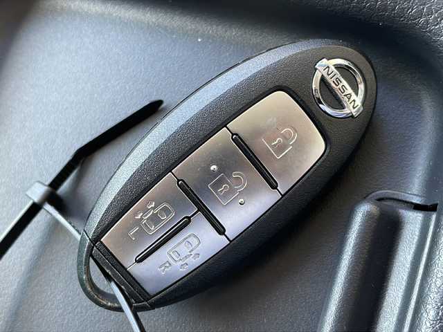 日産 セレナ ハイウェイスター Sハイブリッド 長野県 2014(平26)年 3.5万km ブリリアントホワイトパール エマージェンシーブレーキ/純正８型ワイドナビフルセグTV/アルパインフリップダウンモニター/全周囲カメラ/ETC/両側パワースライドドア/純正16インチアルミ/前後コーナーセンサー/保証書/スペアキー