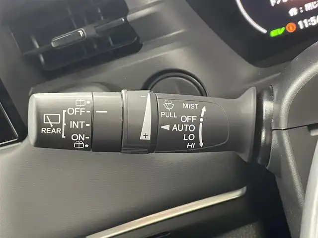 ホンダ ヴェゼル ハイブリッド e:HEV Z 愛媛県 2023(令5)年 1.8万km クリスタルブラックパール 純正９インチナビ　Ｂｌｕｅｔｏｏｔｈ　バックカメラ　レーダークルーズコントロールシートヒーター　ブラインドスポットモニター　ハーフレザーシート　ダウンヒルアシストコントロール　置くだけ充電　ETC