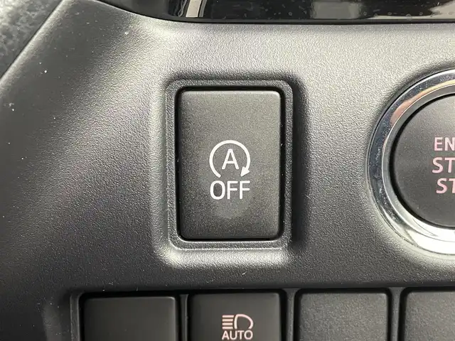 トヨタ ヴォクシー ZS 煌Ⅲ 宮城県 2020(令2)年 3.5万km ホワイトパールクリスタルシャイン ７人乗り/ワンオーナー/黒ハーフレザーシート/ドアエッジモール(両側フロントドア)/シートバックテーブル/サイドテーブル/純正12.1インチフリップダウンモニター【V12T-R68C】/純正10インチSDナビ【NSZN-Z68T】/(AM/FM/Bluetooth/CD/DVD/フルセグTV)/バックカメラ/ビルトインETC/Toyota Safety Sense/・LDA(レーンディパーチャーアラート)/・オートマチックハイビーム/・先行車発進告知機能/・PCS(プリクラッシュセーフティ)/クルーズコントロール/アイドリングストップ/両側パワースライドドア/オートライト/クリアランスソナー/コーナーセンサー/フロントフォグランプ/盗難防止装置/横滑り防止機能/電格ウィンカーミラー/プッシュスタート/フロアマット/純正１６インチアルミホイール/ステアリングスイッチ/USB充電ソケット×２/前後ドライブレコーダーYupiteru【SN-TW78d】/後席用サンシェード/スペアキー×１/ドアバイザー/ドラレコ取扱説明書/取扱説明書/保証書