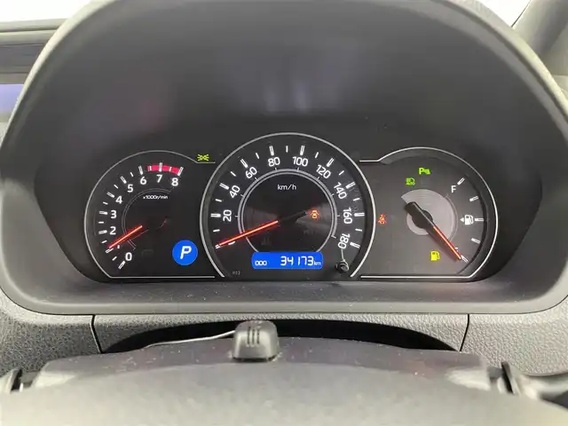 トヨタ ヴォクシー ZS 煌Ⅲ 宮城県 2020(令2)年 3.5万km ホワイトパールクリスタルシャイン ７人乗り/ワンオーナー/黒ハーフレザーシート/ドアエッジモール(両側フロントドア)/シートバックテーブル/サイドテーブル/純正12.1インチフリップダウンモニター【V12T-R68C】/純正10インチSDナビ【NSZN-Z68T】/(AM/FM/Bluetooth/CD/DVD/フルセグTV)/バックカメラ/ビルトインETC/Toyota Safety Sense/・LDA(レーンディパーチャーアラート)/・オートマチックハイビーム/・先行車発進告知機能/・PCS(プリクラッシュセーフティ)/クルーズコントロール/アイドリングストップ/両側パワースライドドア/オートライト/クリアランスソナー/コーナーセンサー/フロントフォグランプ/盗難防止装置/横滑り防止機能/電格ウィンカーミラー/プッシュスタート/フロアマット/純正１６インチアルミホイール/ステアリングスイッチ/USB充電ソケット×２/前後ドライブレコーダーYupiteru【SN-TW78d】/後席用サンシェード/スペアキー×１/ドアバイザー/ドラレコ取扱説明書/取扱説明書/保証書