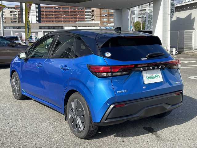 日産 ノート X 福岡県 2022(令4)年 2.2万km ビビットブルー / スーパーブラック 2トーン ワンオーナー　/レーダークルーズコントロール　/純正メーカーナビ（Ｂｌｕｅｔｏｏｔｈ・ＴＶ・ラジオ）/全方位カメラ　/バックモニター　/ビルトインＥＴＣ２．０　/ブラインドスポットモニター/前方ドライブレコーダー　/ＬＥＤライト　/ＨＤＭＩ入力端子/USB入力端子/C-type入力端子/純正フロアマット/プッシュスタート/スマートキー/保証書/取扱説明書