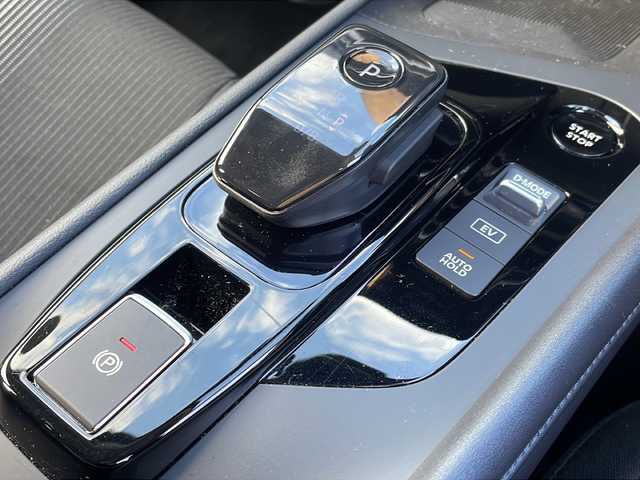 日産 ノート X 福岡県 2022(令4)年 2.2万km ビビットブルー / スーパーブラック 2トーン ワンオーナー　/レーダークルーズコントロール　/純正メーカーナビ（Ｂｌｕｅｔｏｏｔｈ・ＴＶ・ラジオ）/全方位カメラ　/バックモニター　/ビルトインＥＴＣ２．０　/ブラインドスポットモニター/前方ドライブレコーダー　/ＬＥＤライト　/ＨＤＭＩ入力端子/USB入力端子/C-type入力端子/純正フロアマット/プッシュスタート/スマートキー/保証書/取扱説明書