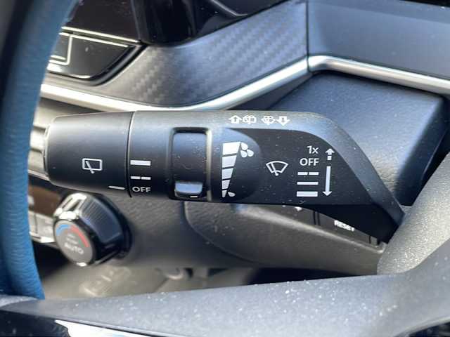 日産 ノート X 福岡県 2022(令4)年 2.2万km ビビットブルー / スーパーブラック 2トーン ワンオーナー　/レーダークルーズコントロール　/純正メーカーナビ（Ｂｌｕｅｔｏｏｔｈ・ＴＶ・ラジオ）/全方位カメラ　/バックモニター　/ビルトインＥＴＣ２．０　/ブラインドスポットモニター/前方ドライブレコーダー　/ＬＥＤライト　/ＨＤＭＩ入力端子/USB入力端子/C-type入力端子/純正フロアマット/プッシュスタート/スマートキー/保証書/取扱説明書