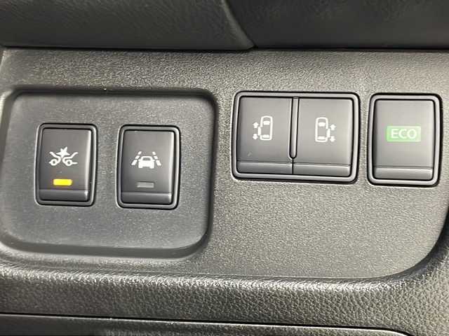 日産 セレナ ハイウェイS S HV Aセーフ 大阪府 2014(平26)年 6.3万km ブリリアントホワイトパール 純正SDナビ　MP314D-W/【BT/フルセグTV/USB/AUX/DVD]/全方位カメラ/フリップダウンモニター/全方位カメラ/両側パワースライドドア/ETC/衝突被害軽減システム/レーンキープアシスト/クルーズコントロール追従無し/アイドリングストップ/コーナーセンサー前後/オートライト/シートバックテーブル/純正16インチアルミホイール/純正フロアマット/スペアキー