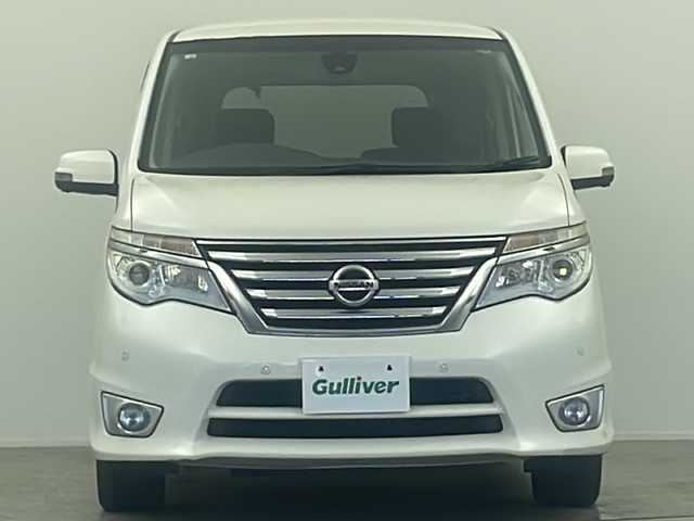 日産 セレナ ハイウェイS S HV Aセーフ 大阪府 2014(平26)年 6.3万km ブリリアントホワイトパール 純正SDナビ　MP314D-W/【BT/フルセグTV/USB/AUX/DVD]/全方位カメラ/フリップダウンモニター/全方位カメラ/両側パワースライドドア/ETC/衝突被害軽減システム/レーンキープアシスト/クルーズコントロール追従無し/アイドリングストップ/コーナーセンサー前後/オートライト/シートバックテーブル/純正16インチアルミホイール/純正フロアマット/スペアキー