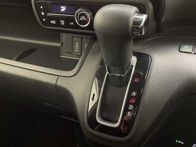 ホンダ Ｎ ＢＯＸ カスタム L 宮崎県 2021(令3)年 2.6万km プラチナホワイトパール 禁煙車/ホンダセンシング/社外ナビTV/（イクリプス/CD/DVD/Bluetooth/フルセグTV)/社外バックカメラ/社外ETC/ドライブレコーダー/純正LEDオートライト/純正LEDフォグ/純正14インチアルミ/左側電動スライドドア/アダプティブクルーズコントロール/レーンディパーチャーアラート/オートマチックハイビーム/クリアランスソナー/オートエアコン/前席シートヒーター/スマートキー/プッシュエンジンスタート/新車時保証書/取扱い説明書