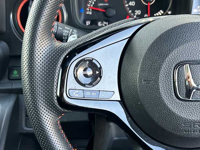 ホンダ Ｎ ＯＮＥ 愛媛県 2023(令5)年 0.5万km ブリティッシュグリーンP 純正ナビ（フルセグ/Bluetooth/USB）/バックカメラ/ＥＴＣ/ドライブレコーダー前後/シートヒーター/ホンダセンシング/LED/オートライト/コーナーセンサー/純正フロアマット/純正アルミホイール/フォグランプ