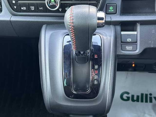 ホンダ Ｎ ＯＮＥ 愛媛県 2023(令5)年 0.5万km ブリティッシュグリーンP 純正ナビ（フルセグ/Bluetooth/USB）/バックカメラ/ＥＴＣ/ドライブレコーダー前後/シートヒーター/ホンダセンシング/LED/オートライト/コーナーセンサー/純正フロアマット/純正アルミホイール/フォグランプ