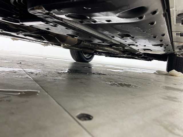 トヨタ クラウン ロイヤル Rサルーン i－Four アニバ 道央・札幌 2011(平23)年 14.3万km シルバーマイカM ・4WD/・純正ナビ/（CD DVD USB AUX HDD フルセグ）/・ステアリングスイッチ/・クルーズコントロール/・ドアミラーヒーター/・D/Nパワーシート/・D/Nシートヒーター/・D/Nベンチレーション/・バックカメラ/・サイドカメラ/・メモリーシート/・純正AW付き夏タイヤ積込/・HIDヘッドライト