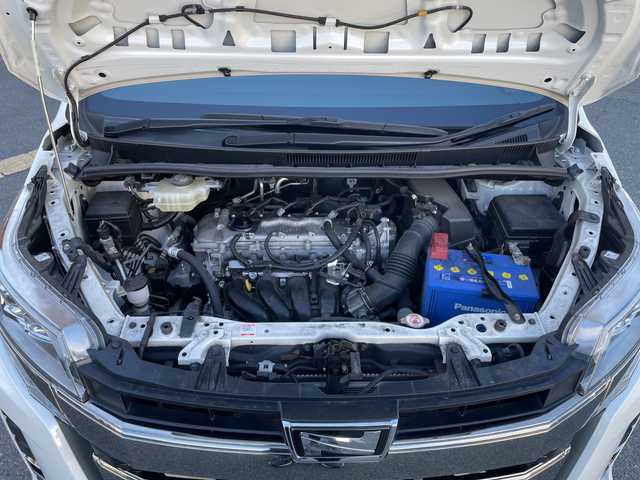 トヨタ ノア Si ダブルバイビーⅡ 大阪府 2019(令1)年 5.7万km ホワイトパールクリスタルシャイン 純正ナビ（フルセグTV/Bluetooth/AM・FM）/バックカメラ/ETC/ドラレコ内蔵型デジタルインナーミラー/両側パワースライドドア/クルーズコントロール/アイドリングストップ/クリアランスソナー/先行車発進告知機能/プッシュスタート/純正16インチアルミホイール