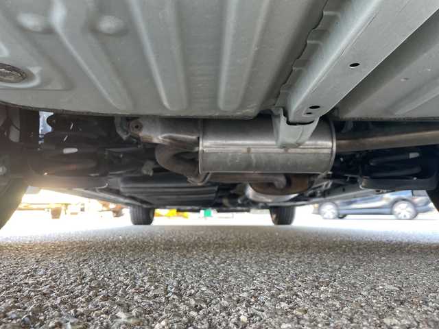 トヨタ ノア Si ダブルバイビーⅡ 大阪府 2019(令1)年 5.7万km ホワイトパールクリスタルシャイン 純正ナビ（フルセグTV/Bluetooth/AM・FM）/バックカメラ/ETC/ドラレコ内蔵型デジタルインナーミラー/両側パワースライドドア/クルーズコントロール/アイドリングストップ/クリアランスソナー/先行車発進告知機能/プッシュスタート/純正16インチアルミホイール