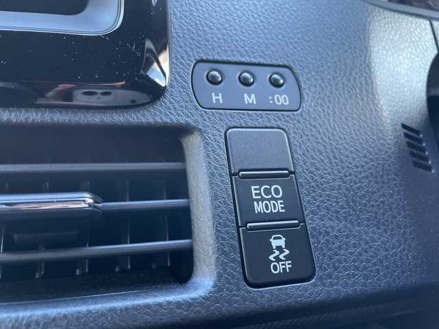 トヨタ ノア Si ダブルバイビーⅡ 大阪府 2019(令1)年 5.7万km ホワイトパールクリスタルシャイン 純正ナビ（フルセグTV/Bluetooth/AM・FM）/バックカメラ/ETC/ドラレコ内蔵型デジタルインナーミラー/両側パワースライドドア/クルーズコントロール/アイドリングストップ/クリアランスソナー/先行車発進告知機能/プッシュスタート/純正16インチアルミホイール