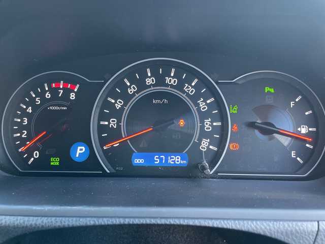 トヨタ ノア Si ダブルバイビーⅡ 大阪府 2019(令1)年 5.7万km ホワイトパールクリスタルシャイン 純正ナビ（フルセグTV/Bluetooth/AM・FM）/バックカメラ/ETC/ドラレコ内蔵型デジタルインナーミラー/両側パワースライドドア/クルーズコントロール/アイドリングストップ/クリアランスソナー/先行車発進告知機能/プッシュスタート/純正16インチアルミホイール