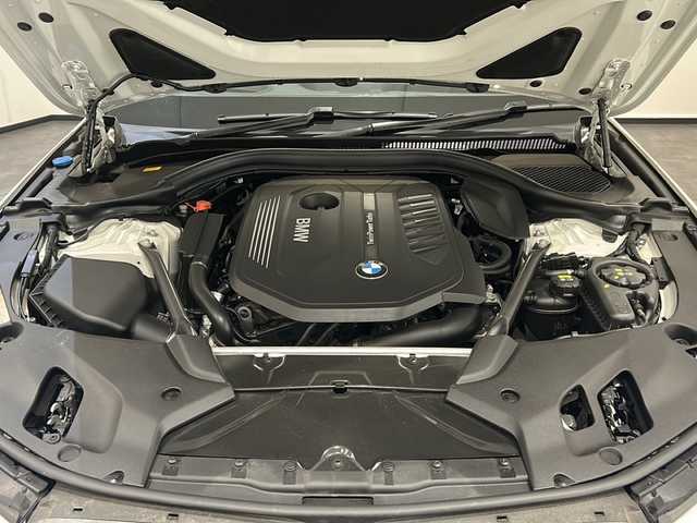 ＢＭＷ ５４０ｉ xDrive ツーリング Mスポーツ 新潟県 2017(平29)年 3.6万km アルピンホワイトⅢ コンフォートパッケージ/　　・ソフトクローズドア/ハイラインパッケージ/　　・黒革/シートヒーター(全席)/イノベーションパッケージ/　　・ジェスチャーコントロール/　　・ヘッドアップディスプレイ/アクティブクルーズコントロール/メモリ付きパワーシート/パワーバックドア/純正ナビ/TV/CD/360°カメラ/社外ドライブレコーダー(前方)/LEDヘッドライト/オートライト/フロント/リアフォグライト/ミラーETC/純正19インチAW/パークディスタンスコントロール/アンビエントライト