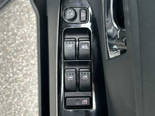 ダイハツ タント カスタム X SA 富山県 2014(平26)年 13.6万km ブラックマイカメタリック ４ＷＤ　/アルミホイール（純正）　/社外ＨＤＤナビ【フルセグＴＶ／ＤＶＤ／ＣＤ】　/衝突被害軽減システム　/横滑り防止装置　/オートエアコン　/スタッドレスタイヤ積込　/フォグランプ　/ＥＴＣ　/片側パワースライドドア/エンジンスタートボタン/ベンチシート/エアバッグ【W+サイド】/ドアバイザー