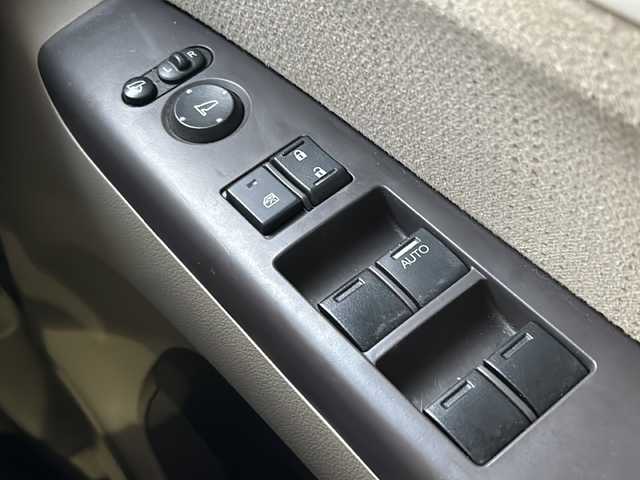 ホンダ Ｎ ＢＯＸ G Lパッケージ 愛知県 2016(平28)年 11.8万km プレミアムディープモカパール 登録時117885km/純正１４インチアルミ/純正ナビＴＶ/ＣＤ／ＢＴ/バックカメラ/片側パワースライドドア/純正フロアマット　/電動格納ミラー/ミラーウインカー/ＥＴＣ/保証書/取扱説明書/スマートキー×2