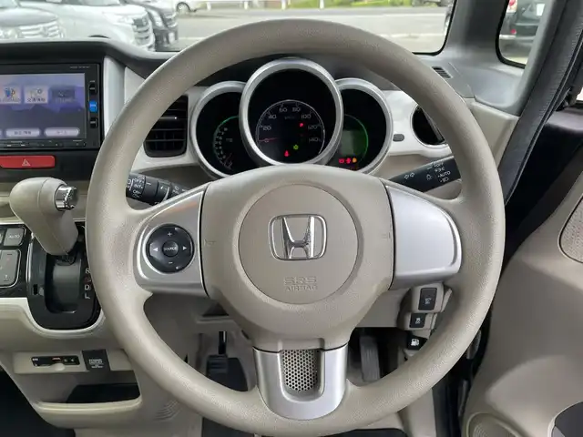 ホンダ Ｎ ＢＯＸ G Lパッケージ 兵庫県 2016(平28)年 11.8万km プレミアムディープモカパール (株)IDOMが運営する【じしゃロン姫路店】の自社ローン専用車両になります。こちらは現金またはオートローンご利用時の価格です。自社ローンご希望の方は別途その旨お申付け下さい/純正１４インチアルミ/純正ナビＴＶ/ＣＤ／ＢＴ/バックカメラ/片側パワースライドドア/純正フロアマット　/電動格納ミラー/ミラーウインカー/ＥＴＣ/保証書/取扱説明書/スマートキー×2