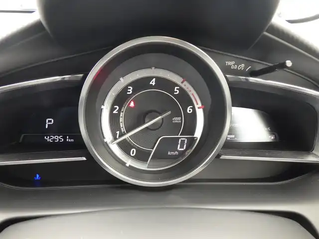 マツダ デミオ XD ツーリング 千葉県 2014(平26)年 4.3万km ディープクリスタルブルーマイカ スマートシティブレーキサポート/ブラインドスポットモニタリング/アクティブ・ドライビング・ディスプレイ/純正SDナビ/地デジTV/【DVD/CD再生機能　Bluetooth接続】/バックカメラ/ドライブレコーダー（前後撮影）/革巻きステアリング/ステアリングスイッチ/パドルシフト/ETC/LEDヘッドライト/フォグライト/ウインカーミラー/サイド/カーテンエアバッグ/アドバンストキーレスエントリー