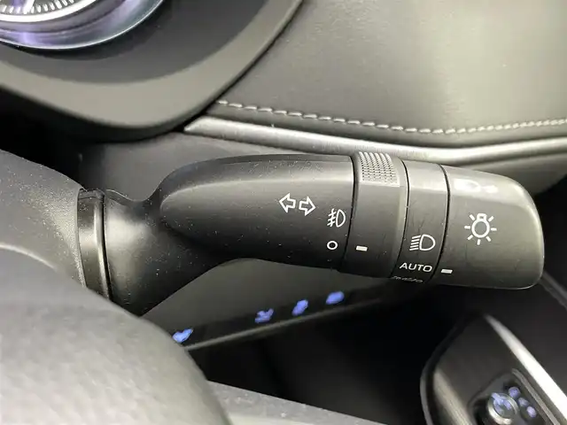 トヨタ ハリアー Z レザーパッケージ 熊本県 2020(令2)年 6.1万km ホワイトパールクリスタルシャイン モデリスタエアロ　/ＪＢＬサウンド　/純正ナビ　/全周囲カメラ　/ビルトインＥＴＣ２．０　/トヨタセーフティーセンス/・プリクラッシュセーフティ/・レーントレーシングアシスト/・レーダークルーズコントロール/・ロードサインアシスト/・ブラインドスポットモニター/・リアクロストラフィックアラート/横滑り防止/後ろのみクリアランスソナー　/ステアリングヒーター　/前席シートヒーター/前席エアーシート　/前席パワーシート　/パワーバックドア/ヘッドアップディスプレイ/デジタルインナーミラー/オートブレーキホールド/純正フロアマット/純正19インチAW/オートライト/フォグランプ/スマートキー/プッシュスタート/スペアキー1本/取扱説明書