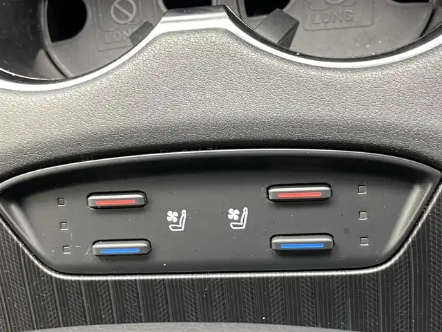 トヨタ ハリアー Z レザーパッケージ 熊本県 2020(令2)年 6.1万km ホワイトパールクリスタルシャイン モデリスタエアロ　/ＪＢＬサウンド　/純正ナビ　/全周囲カメラ　/ビルトインＥＴＣ２．０　/トヨタセーフティーセンス/・プリクラッシュセーフティ/・レーントレーシングアシスト/・レーダークルーズコントロール/・ロードサインアシスト/・ブラインドスポットモニター/・リアクロストラフィックアラート/横滑り防止/後ろのみクリアランスソナー　/ステアリングヒーター　/前席シートヒーター/前席エアーシート　/前席パワーシート　/パワーバックドア/ヘッドアップディスプレイ/デジタルインナーミラー/オートブレーキホールド/純正フロアマット/純正19インチAW/オートライト/フォグランプ/スマートキー/プッシュスタート/スペアキー1本/取扱説明書