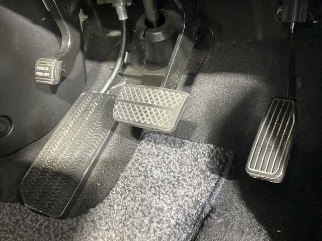 ホンダ フリード スパイク G エアロ 神奈川県 2010(平22)年 9.8万km プレミアムブラキッシュパール パノラマルーフ＆電動サンシェード/社外7型SDナビゲーション【AVN-LS04】/フルセグ　CD DVD　Bluetooth　AUX/バックカメラ/パワースライドドア/社外前後ドライブレコーダー/荷室ランプ/社外ETC/キーレスエントリー/スマートキー/純正１４インチアルミホイール/純正サイド/リアスポイラー/スペアキー