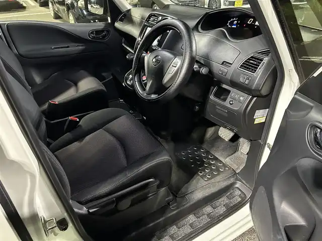 日産 セレナ ハイウェイスター Vセレクション 宮城県 2012(平24)年 12.9万km ブリリアントホワイトパール 純正ナビ/（MC311D-W）/フルセグTV/後席フリップダウンモニター/クルーズコントロール/前方ドライブレコーダー/両側パワースライドドア/純正フロアマット/純正16インチアルミホイール