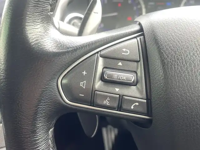 日産 スカイライン ハイブリッド 350GT Type SP 三重県 2016(平28)年 7.5万km ブリリアントホワイトパール 純正メーカーナビ/アラウンドビューモニター/全方位運転支援システム/LEDヘッドランプ/オートライト/ボディ同色電動格納ドアミラー/245/40R19タイヤ/　＊19インチアルミホイール/革巻ステアリングホイール/パドルシフト/SRSエアバック（運転席/助手席/サイド/カーテン）/左右独立温度調整機能付オートエアコン/アルミペダル/SRSダウンサス/ブラック革シート/シートヒーター（運転席/助手席）/インテリジェントキー/プッシュスタート