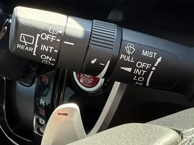 ホンダ Ｎ ＢＯＸ G ターボ Lパッケージ 東京都 2016(平28)年 6.3万km クリスタルブラックパール 純正ナビ/Bluetooth/純正アルミホイール/両側パワースライドドア/ETC/クルーズコントロール/LEDヘッドライト/バックカメラ/純正フロアマット/フルセグテレビ/プッシュスタート/キーレスエントリー/ハーフレザーシート/後席サンシェイド/パドルシフト/革巻きステアリング/ステアリングスイッチ