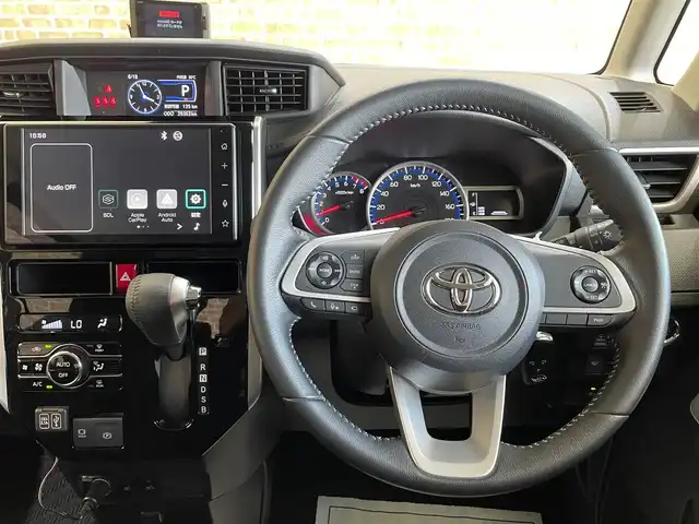 トヨタ ルーミー カスタムG 岩手県 2021(令3)年 4万km パールホワイトⅢ ４WD/寒冷地仕様/両側パワースライドドア/全方位カメラ/クルーズコントロール/レーンアシスト/シートヒーター/純正９インチディスプレイオーディオ/コーナーセンサー/LEDヘッドライト/エンジンスターター/純正１４インチアルミホイール/アイドリングストップ/横滑り防止装置/オートライト/オートエアコン