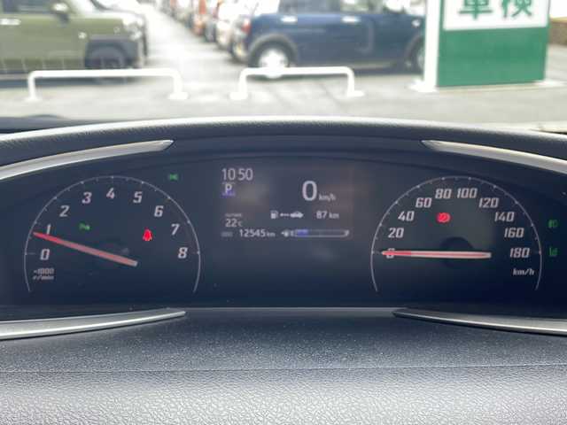 トヨタ シエンタ G クエロ 静岡県 2022(令4)年 1.3万km ブラックマイカ 純正9インチSDナビ/・CD/・DVD/・フルセグTV/・Bluetooth/・USB/・AM/・FM/主要装備/・純正12インチ後席モニター/・衝突軽減/・レーンキープ/・コーナーセンサー前後/・両側パワスラ/・ETC/・前方ドラレコ/・ハーフレザーシート/・LEDヘッドライト/・オートハイビーム