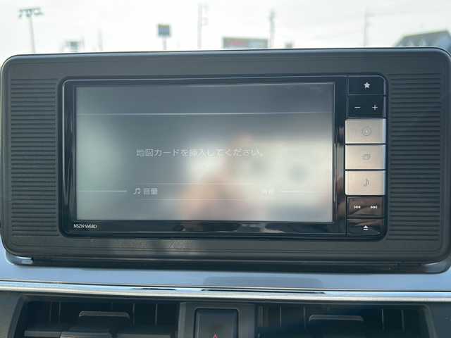 ダイハツ キャスト スタイル X SAⅢ 岐阜県 2018(平30)年 3.8万km ダークエメラルドマイカ 登録時走行距離37459km/純正ＳＤナビ　/フルセグテレビ　/バックモニター　/コーナーセンサー後方　/スマートキー　/スペアキー１本　/ＥＴＣ　/ドライブレコーダー前方/プッシュスタート/パワーウィンドウ/パワーステアリング/アイドリングストップ/エアコンAAC/Ｂｌｕｅｔｏｏｔｈ/ＣＤ／ＤＶＤ可/ＳＤミュージックサーバー/ベンチシート/フルフラットシート/社外フロアマット/ABS/横滑り防止装置/ハロゲンヘッドライト/オートライト/オートマチックハイビーム/エアバッグW/衝突被害軽減システム/ドアバイザー