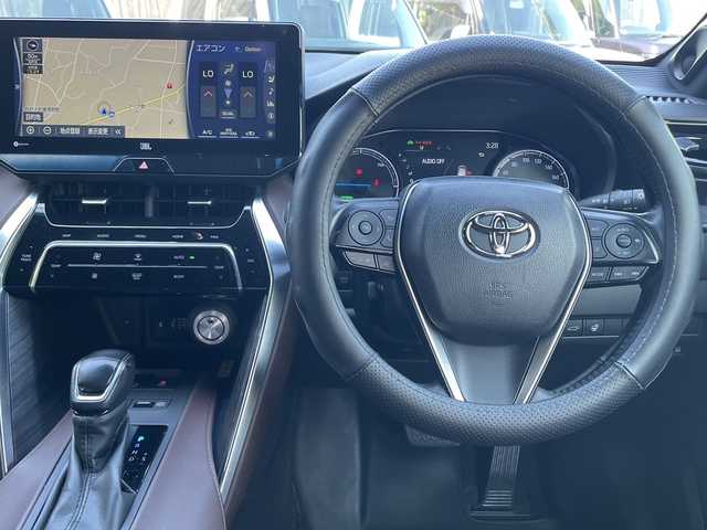 トヨタ ハリアー Z レザーパッケージ 大分県 2020(令2)年 9.9万km プレシャスブラックパール レザーシート/調光パノラマルーフ/JBL/置くだけ充電/純正ナビ/フルセグTV/Bluetooth/純正ビルトインETC/純正フロアマット/純正19インチアルミホイール/純正LEDヘッドライト/オートライト/オートマッチックハイビーム/デジタルインナーミラー/衝突被害軽減ブレーキ/レーンキープアシスト/シートヒーター /ハンドルヒーター/ベンチレーションシステム/電動リアゲート/バックカメラ/クルーズコントロール/スペアキー/スマートキー