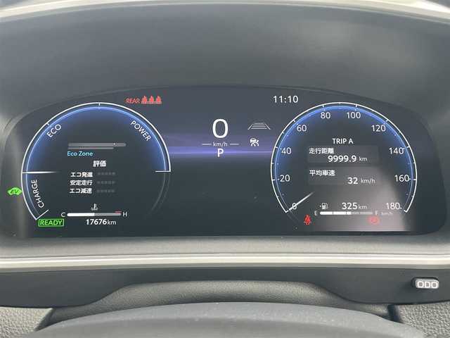 トヨタ カローラ クロス ハイブリッド Z 千葉県 2024(令6)年 1.8万km アティチュードブラックマイカ/プラチナホワイトパールマイカ パノラマルーフ/衝突軽減ブレーキ/全方位カメラ/純正ディスプレイオーディオ/フルセグＴＶ/レーダークルーズコントロール/パワーバックドア/ルーフレール/ＬＥＤヘッドライト/オートハイビーム