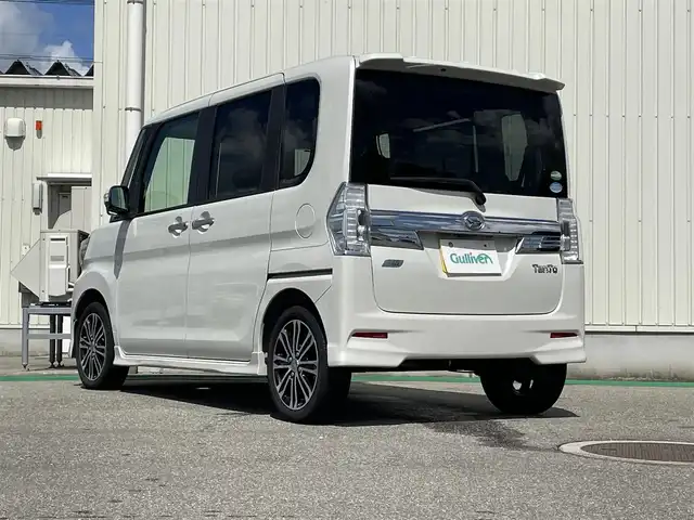 ダイハツ タント カスタム RS SA 富山県 2014(平26)年 5.8万km ホワイト 純正９インチナビ／/フルセグＴＶ／/Ｂｌｕｅｔｏｏｔｈ／/ＤＶＤ再生／/バックカメラ／/両側パワースライドドア／/ＨＤＭｉ入力端子／/衝突軽減ブレーキ／/ステアリングスイッチ／/アイドリングストップ//スマートキー／/ＬＥＤオートライト