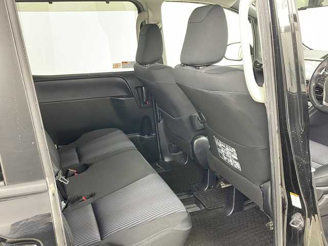 トヨタ ヴォクシー ZS 道央・札幌 2014(平26)年 7.8万km ブラック ・4WD/・寒冷地仕様/・ワンオーナー/・ALPINE9インチナビ&CD&DVD&SD&BT&TV/・両側パワースライドドア/・ドアミラーヒーター/・純正エンジンスターター付スマートキー/・社外前後ドライブレコーダー/・ステアリングスイッチ/・LEDヘッドライト/・オートライト/・純正16インチAW