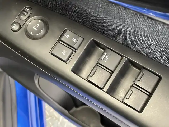 ホンダ Ｎ ＢＯＸ カスタム G Lパッケージ 栃木県 2016(平28)年 4.2万km ブリリアントスポーティブルーメタリック2トーン 社外ナビ/(CD/DVD/フルセグTV/Bluetooth/USB)/バックカメラ/ETC/片側パワスラ/オートライト/横滑り防止装置/フォグランプ/スマートキー/プッシュスタート/アイドリングストップ/ウィンカーミラー/電動格納ミラー/純正14インチアルミホイール/社外フロアマット