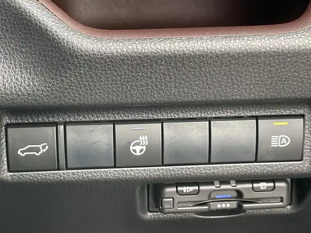 トヨタ ＲＡＶ４ G Zパッケージ 大阪府 2020(令2)年 3.5万km アティチュードブラックマイカ 社外8インチナビ（carrozzeria）/　（フルセグTV/CD/DVD/Bluetooth）/トヨタセーフティセンス/レザーシート（合皮）/　（D席パワーシート/前席シートヒーター）/ステアリングヒーター/パワーバックドア/バックカメラ/前後ドライブレコーダー/クルーズコントロール/ブラインドスポットミラー/デジタルインナーミラー/純正19インチアルミホイール/LEDヘッドライト/ビルトインETC/4WD