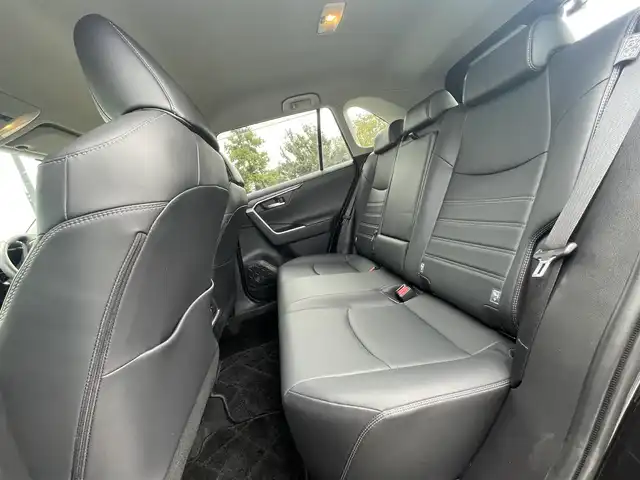 トヨタ ＲＡＶ４ G Zパッケージ 大阪府 2020(令2)年 3.5万km アティチュードブラックマイカ 社外8インチナビ（carrozzeria）/　（フルセグTV/CD/DVD/Bluetooth）/トヨタセーフティセンス/レザーシート（合皮）/　（D席パワーシート/前席シートヒーター）/ステアリングヒーター/パワーバックドア/バックカメラ/前後ドライブレコーダー/クルーズコントロール/ブラインドスポットミラー/デジタルインナーミラー/純正19インチアルミホイール/LEDヘッドライト/ビルトインETC/4WD