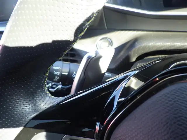 プジョー プジョー ２０８ GT 千葉県 2021(令3)年 3.2万km 赤 アクティブセーフティブレーキ/ブラインドスポットモニター/インテリジェントハービーム/ガラスルーフ/ハーフレザーシート/前席シートヒーター/ディスプレイオーディオ/【Android Auto対応】/【Bluetooth接続】/ドライブレコーダー（前後撮影）/革巻きステアリング/ステアリングスイッチ/パドルシフト/LEDヘッドライト/ウインカーミラー/コーナーセンサー/純正17インチアルミホイル/サイド/カーテンエアバッグ/スマートキー