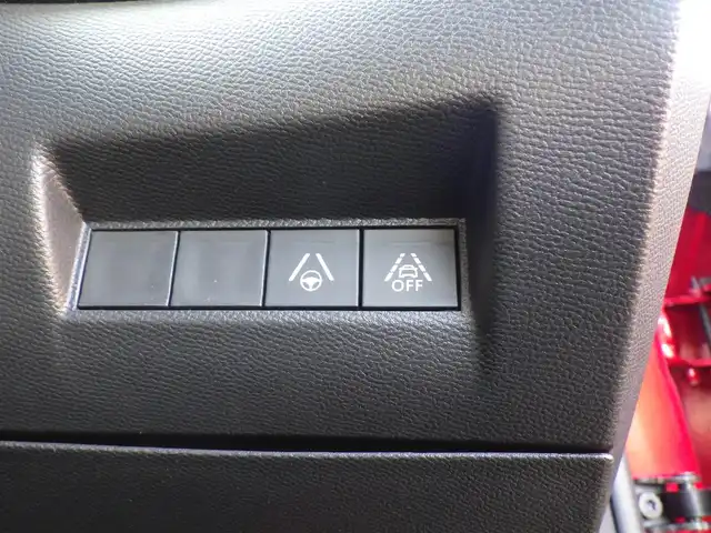 プジョー プジョー ２０８ GT 千葉県 2021(令3)年 3.2万km 赤 アクティブセーフティブレーキ/ブラインドスポットモニター/インテリジェントハービーム/ガラスルーフ/ハーフレザーシート/前席シートヒーター/ディスプレイオーディオ/【Android Auto対応】/【Bluetooth接続】/ドライブレコーダー（前後撮影）/革巻きステアリング/ステアリングスイッチ/パドルシフト/LEDヘッドライト/ウインカーミラー/コーナーセンサー/純正17インチアルミホイル/サイド/カーテンエアバッグ/スマートキー