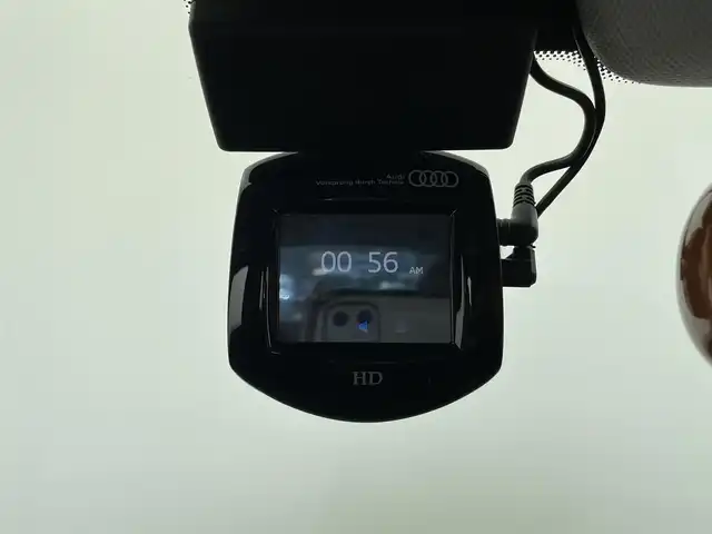 アウディ Ａ１ SB カラーセレクション 大分県 2015(平27)年 16.8万km オレンジ 純正ナビ/（フルセグ/Bluetooth/CD/DVD)/ETC/前方ドライブレコーダー/オートライト/電動格納ミラー/MT付きAT/プッシュスタート・スマートキー/フロアマット/保証書・取扱説明書