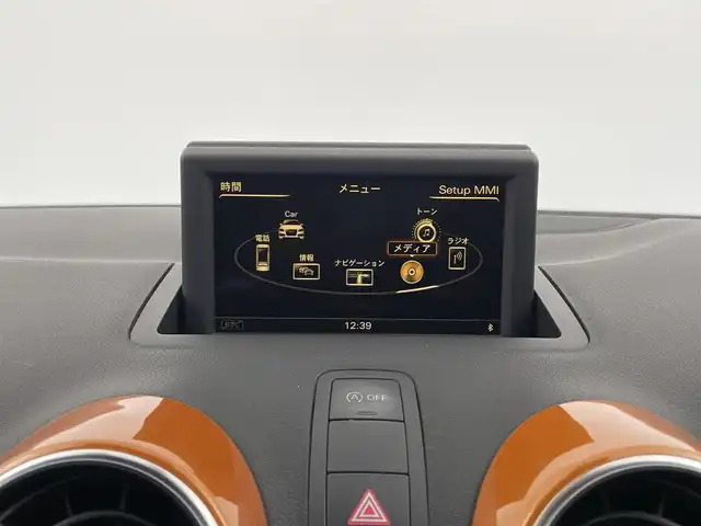 アウディ Ａ１ SB カラーセレクション 大分県 2015(平27)年 16.8万km オレンジ 純正ナビ/（フルセグ/Bluetooth/CD/DVD)/ETC/前方ドライブレコーダー/オートライト/電動格納ミラー/MT付きAT/プッシュスタート・スマートキー/フロアマット/保証書・取扱説明書