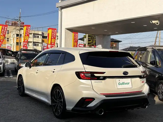 スバル レヴォーグ STIスポーツR EX 熊本県 2022(令4)年 2.1万km クリスタルホワイトP ワンオーナー/サンルーフ/STiアンダースポイラー【F.S.R】/純正11.6インチナビ/【フルセTV//AppleCarPlay/AndroidAuto】/バックカメラ/デジタルインナーミラー/レーダークルーズコントロール/アイサイト/レーンキープアシスト/パドルシフト/アイドリングストップ/シートヒーター/パワーバックドア/ロッドホルダー/純正18インチAW/ビルトインETC/オートLEDヘッドライト/ウィンカーミラー/プッシュスタート/ステアリングスイッチ/横滑り防止/盗難防止装置/保証書