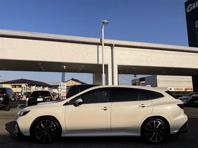 スバル レヴォーグ STIスポーツR EX 熊本県 2022(令4)年 2.1万km クリスタルホワイトP ワンオーナー/サンルーフ/STiアンダースポイラー【F.S.R】/純正11.6インチナビ/【フルセTV//AppleCarPlay/AndroidAuto】/バックカメラ/デジタルインナーミラー/レーダークルーズコントロール/アイサイト/レーンキープアシスト/パドルシフト/アイドリングストップ/シートヒーター/パワーバックドア/ロッドホルダー/純正18インチAW/ビルトインETC/オートLEDヘッドライト/ウィンカーミラー/プッシュスタート/ステアリングスイッチ/横滑り防止/盗難防止装置/保証書