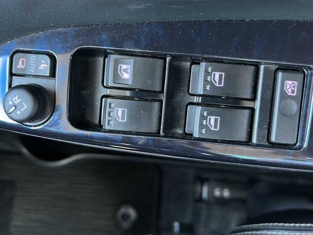 ダイハツ タント カスタムX トップED LTD SAⅢ 茨城県 2017(平29)年 3.9万km ブラックマイカメタリック 両側パワースライドドア/Bluetooth/ドライブレコーダー/衝突被害軽減システム/ベンチシート/横滑り防止装置/ABS/オートライト/LEDライト/CD、DVD使用可/USB/フルセグTV/リモコンキー/後方コーナーセンサー搭載