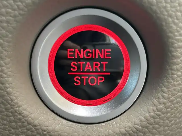 ホンダ Ｎ ＢＯＸ G L ホンダセンシング 福島県 2020(令2)年 3万km プレミアムアイボリーパールⅡ 純正メモリナビ/　【フルセグ/CD/DVD/SD/MSV/BT/USB/AUX】/バックカメラ/ステアリングスイッチ/レーダークルーズコントロール/ビルトインETC/ドライブレコーダー/前席シートヒーター/レーンキープアシスト/衝突軽減システム/片側パワースライドドア/コーナーセンサー/LEDヘッドライト（AUTO機能付き）/　・フォグランプ/スペアキー×１/純正フロアマット/横滑り防止機能