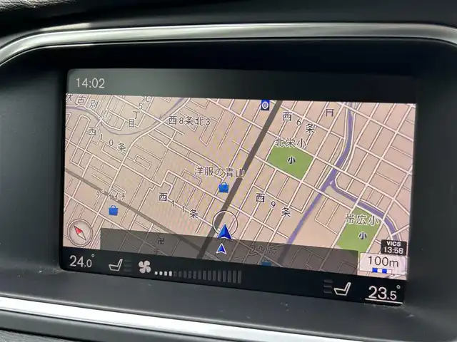 ボルボ Ｖ４０ クロスカントリー T5 AWD タックED 道東・釧路十勝 2017(平29)年 4.6万km デニムブルーメタリック インテリセーフ/　・アダプティブクルーズコントロール/　・レーンキーピングエイド/　・ブラインドスポットインフォメーションシステム/パワーシート(D席)/シートヒーター(前席)/バックカメラ/ドライブレコーダー(前後)/純正HDDナビ/CD/BT/LEDヘッドライト/オートライト/アクティブハイビーム/リアフォグライト/パドルシフト/プッシュスタート/純正18インチAW/ETC