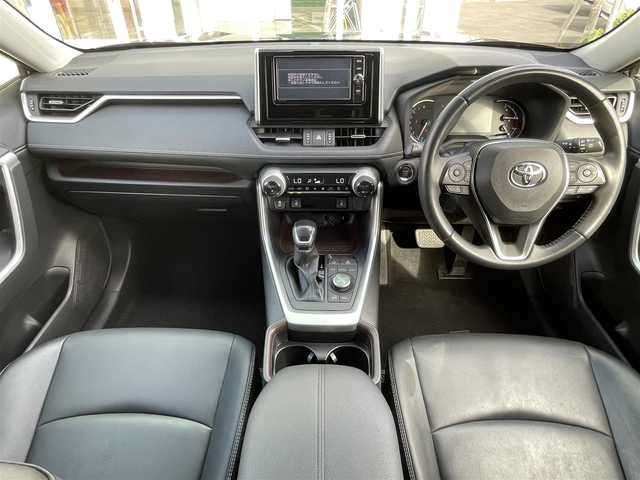 トヨタ ＲＡＶ４ G Zパッケージ 道央・札幌 2020(令2)年 4.1万km 黒 ・４WD/・純正SDナビ/　CD・DVD・SD・Bluetooth/・フルセグTV/・バックカメラ/・衝突軽減ブレーキ/・レーンキープアシスト/・レーダークルーズ/・ビルトインETC/・ステアリングヒーター/・LEDヘッドライト/・フォグランプ/・横滑り防止/・ウィンカーミラー/・ドアバイザー/・デジタルインナーミラー/・スマートキー/・純正１９インチアルミホイール/・取扱説明書/・保証書/・スペアキー