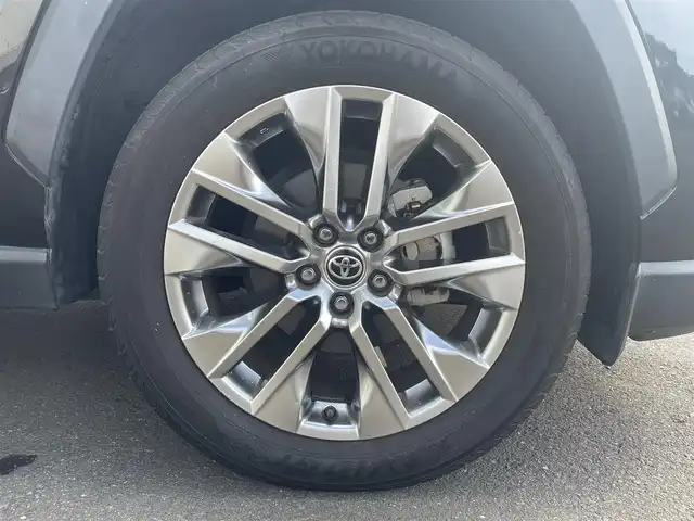 トヨタ ＲＡＶ４ G Zパッケージ 道央・札幌 2020(令2)年 4.1万km 黒 ・４WD/・純正SDナビ/　CD・DVD・SD・Bluetooth/・フルセグTV/・バックカメラ/・衝突軽減ブレーキ/・レーンキープアシスト/・レーダークルーズ/・ビルトインETC/・ステアリングヒーター/・LEDヘッドライト/・フォグランプ/・横滑り防止/・ウィンカーミラー/・ドアバイザー/・デジタルインナーミラー/・スマートキー/・純正１９インチアルミホイール/・取扱説明書/・保証書/・スペアキー