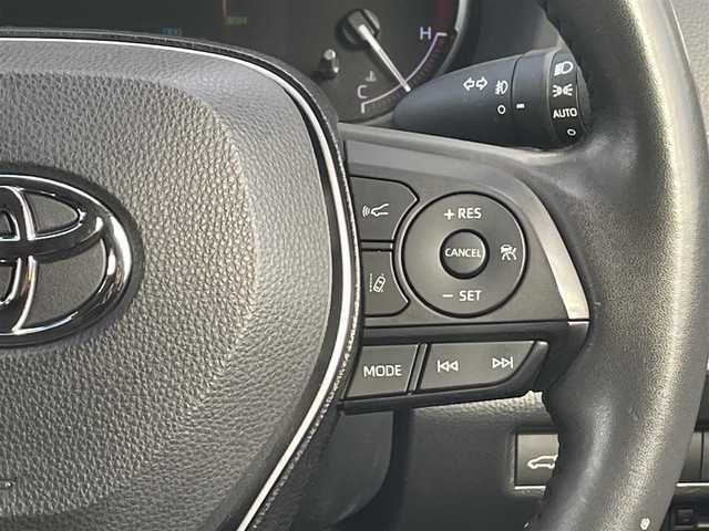 トヨタ ＲＡＶ４ G Zパッケージ 道央・札幌 2020(令2)年 4.1万km 黒 ・４WD/・純正SDナビ/　CD・DVD・SD・Bluetooth/・フルセグTV/・バックカメラ/・衝突軽減ブレーキ/・レーンキープアシスト/・レーダークルーズ/・ビルトインETC/・ステアリングヒーター/・LEDヘッドライト/・フォグランプ/・横滑り防止/・ウィンカーミラー/・ドアバイザー/・デジタルインナーミラー/・スマートキー/・純正１９インチアルミホイール/・取扱説明書/・保証書/・スペアキー